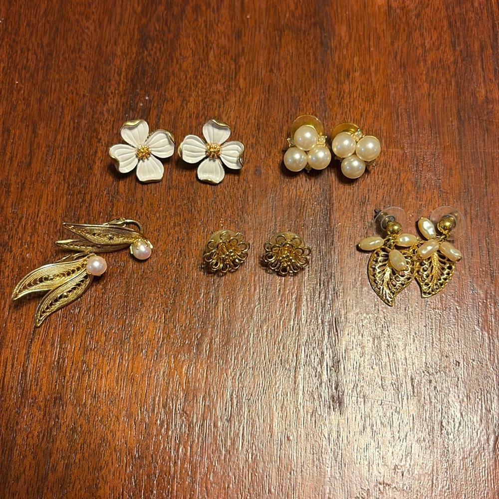 #4 Vintage Earring Lot of 5- Gold Look, Two Clip on and Three Studs